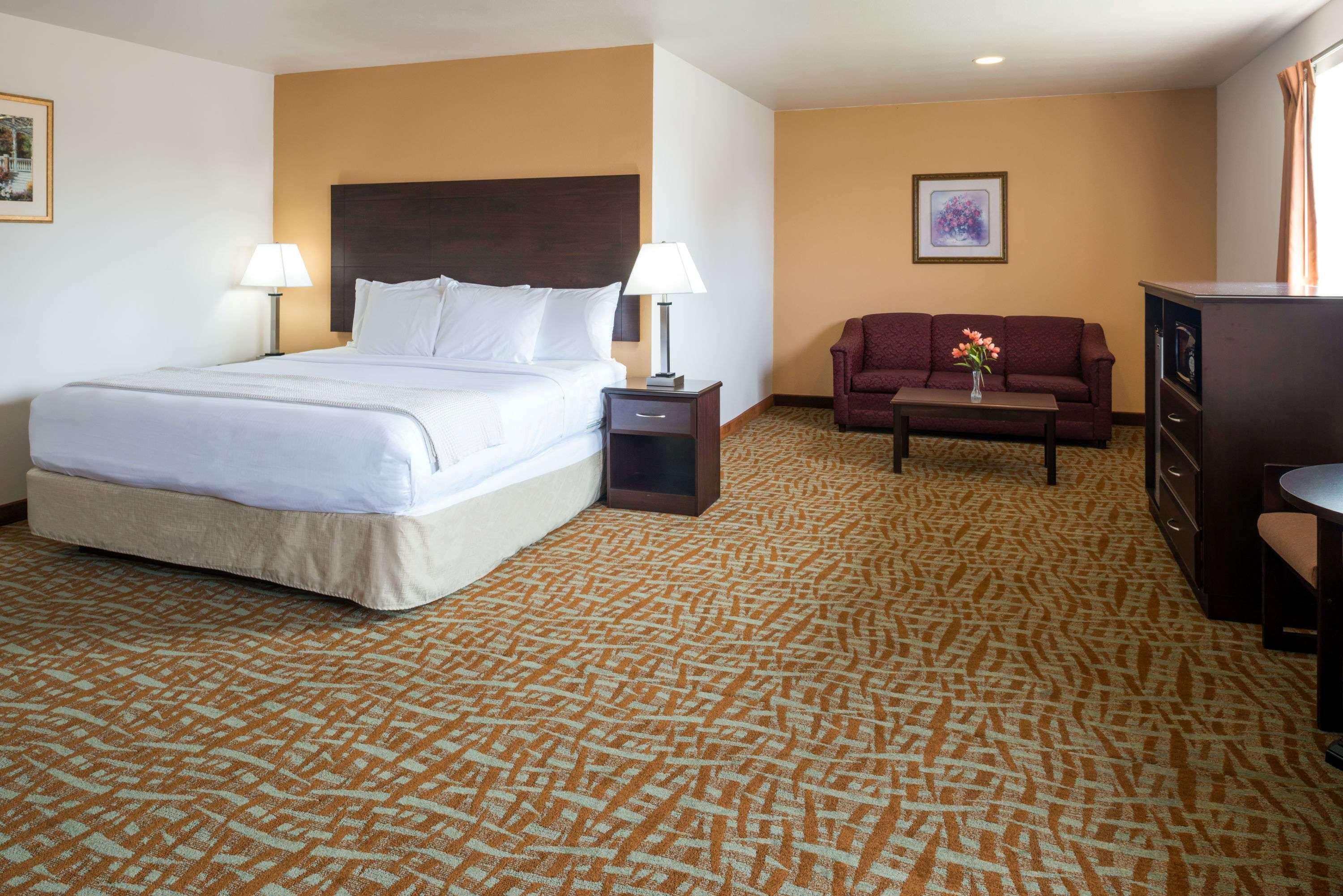 Days Inn & Suites By Wyndham Spokane Airport Airway Heights Εξωτερικό φωτογραφία
