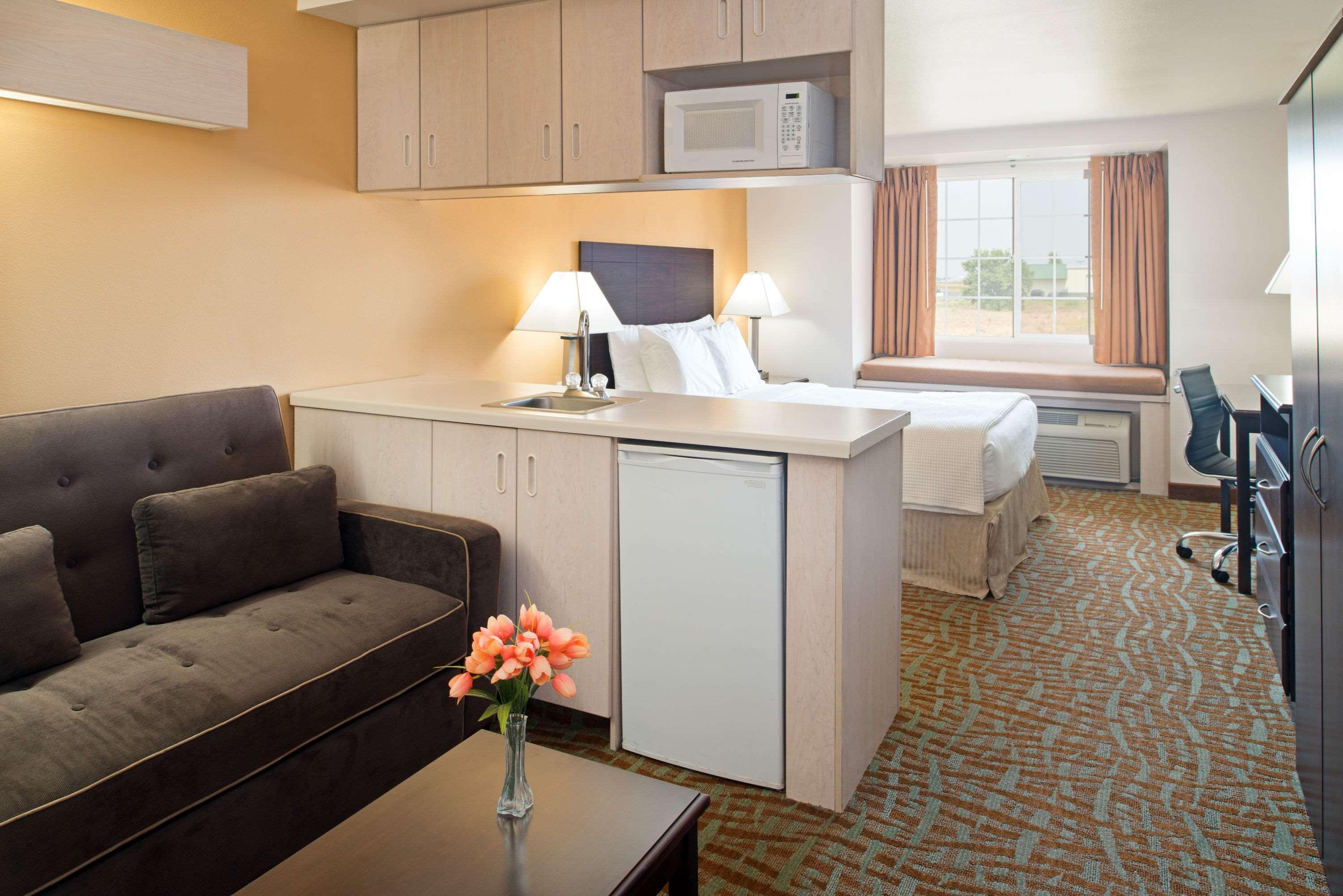 Days Inn & Suites By Wyndham Spokane Airport Airway Heights Εξωτερικό φωτογραφία