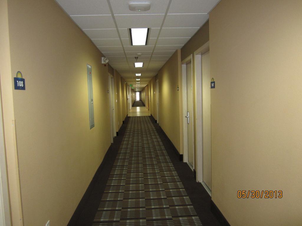 Days Inn & Suites By Wyndham Spokane Airport Airway Heights Εξωτερικό φωτογραφία